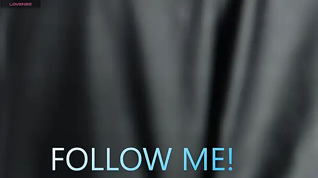 Snapshot of Dulcey_ chatting on 01-18-26, 05:00 Dulcey online show from 01-18-26, 05:00