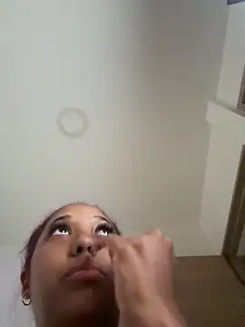 Snapshot of _Zahara_ chatting on 03-20-26, 11:09 Zahara online show from 03-20-26, 11:09