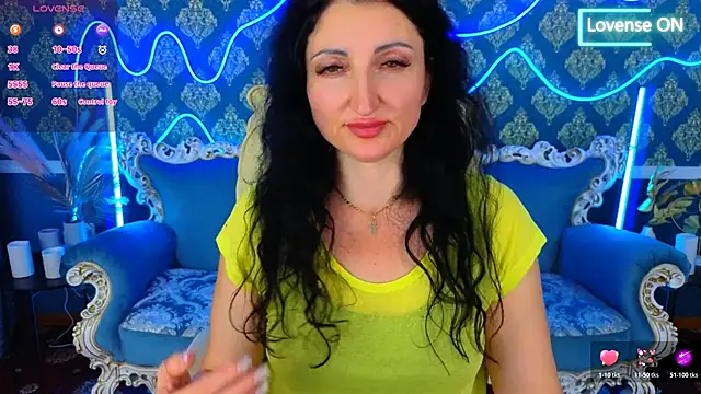 Snapshot of MissRossi chatting on 11-11-25, 07:58 MissRossi online show from 11-11-25, 07:58