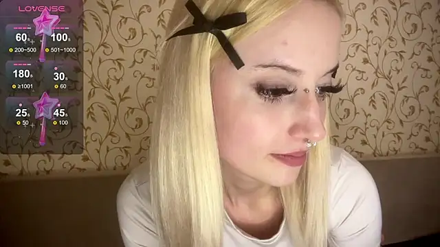 kittywithu online show from 10-12-25, 05:23