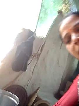 Cutreet online show from 12-18-25, 05:13