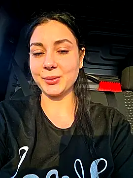 SaraViss20 online show from 12-18-25, 06:52