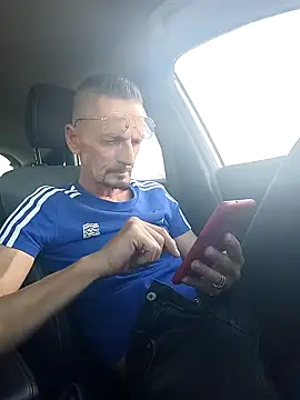 Snapshot of fabius720 chatting on 10-21-25, 11:33 fabius720 online show from 10-21-25, 11:33