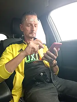 Snapshot of fabius720 chatting on 10-23-25, 10:47 fabius720 online show from 10-23-25, 10:47