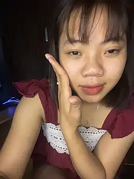 Snapshot of NinaChu chatting on 10-11-25, 05:33 NinaChu online show from 10-11-25, 05:33