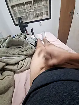 feehzungi0000 online show from 11-16-25, 02:50