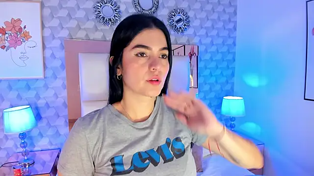 Sasha  sims   online show from 10-21-25, 11:44