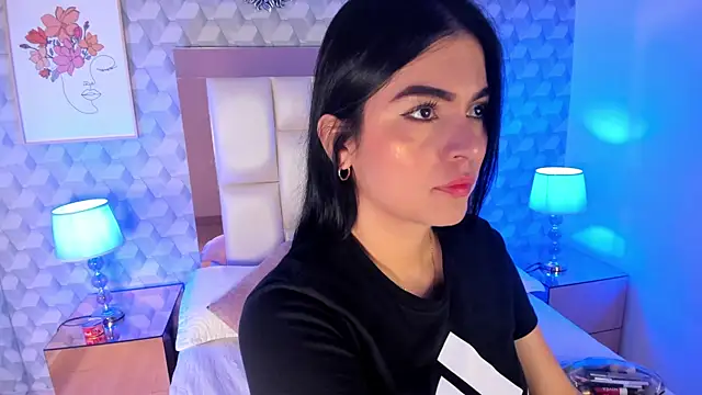 Sasha  sims   online show from 10-25-25, 11:40