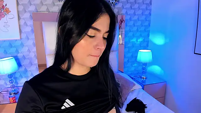 Sasha  sims   online show from 10-26-25, 11:49