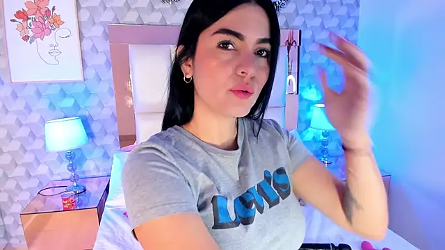 Sasha  sims   online show from 11-19-25, 11:43