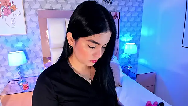 Sasha  sims   online show from 11-20-25, 12:05