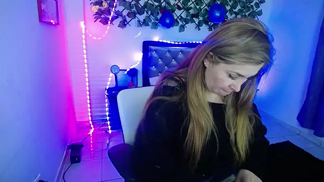 laura evans1998 online show from 10-01-25, 02:45