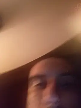 Snapshot of andru898 chatting on 11-08-25, 12:05 andru898 online show from 11-08-25, 12:05