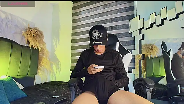 Isaac tan online show from 03-06-26, 08:05