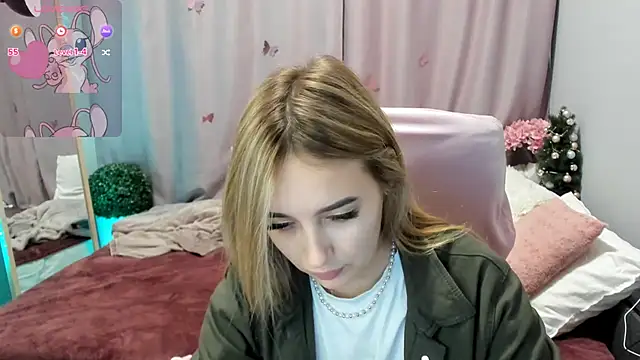 Snapshot of TaisiaHot chatting on 02-11-26, 09:03 TaisiaHot online show from 02-11-26, 09:03