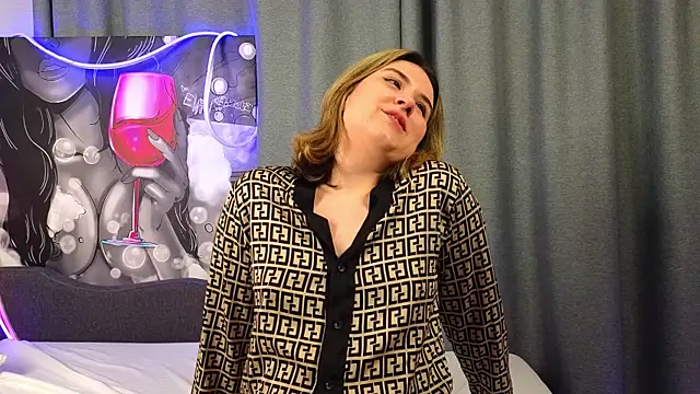 ElizabethDixon online show from 09-25-25, 07:17