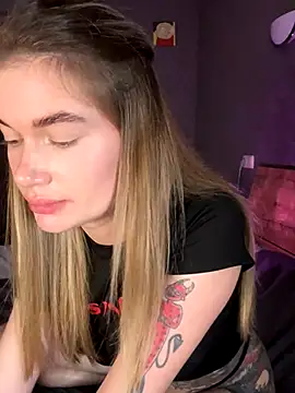 Snapshot of TechnooBabyy chatting on 10-20-25, 04:51 TechnooBabyy online show from 10-20-25, 04:51