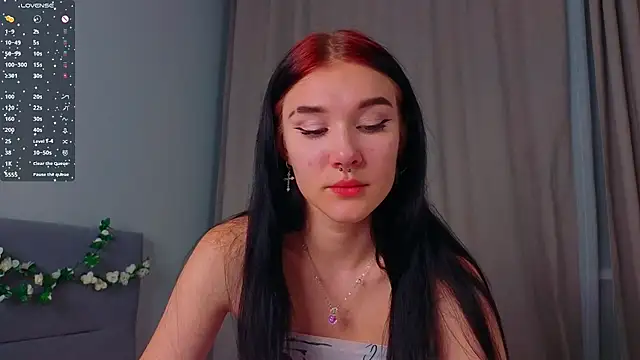 Snapshot of JenniferSullivan chatting on 10-06-25, 09:12 JenniferSullivan online show from 10-06-25, 09:12