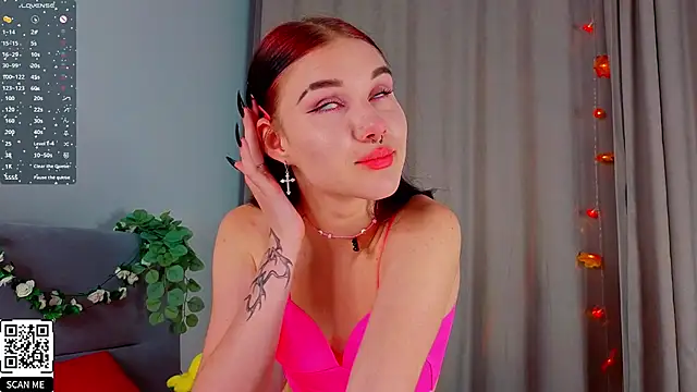 Snapshot of JenniferSullivan chatting on 10-17-25, 10:01 JenniferSullivan online show from 10-17-25, 10:01