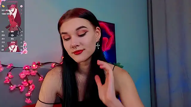 Snapshot of JenniferSullivan chatting on 10-27-25, 10:58 JenniferSullivan online show from 10-27-25, 10:58