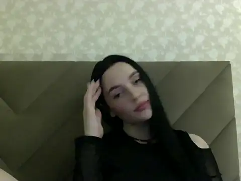 Snapshot of Lulii24 chatting on 09-16-25, 12:00 Lulii24 online show from 09-16-25, 12:00