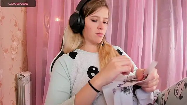 Anabel-Candy online show from 10-26-25, 05:41