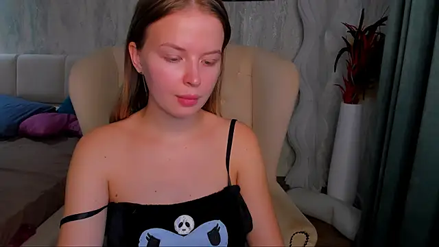 LaurennHill online show from 09-23-25, 12:46
