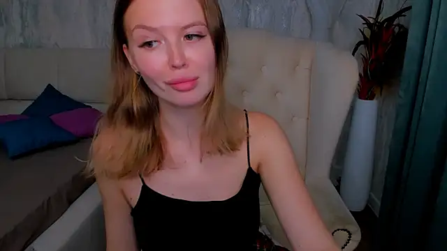 LaurennHill online show from 09-26-25, 12:25