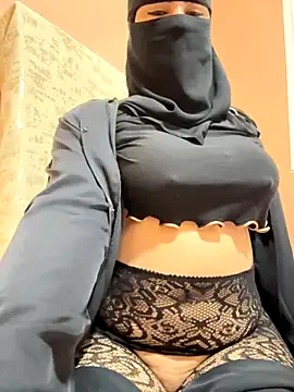  Laiali  online show from 11-23-25, 12:16