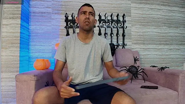 magnus serket online show from 10-22-25, 11:43