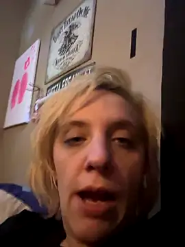 Snapshot of flavi1996 chatting on 12-15-25, 02:05 flavi1996 online show from 12-15-25, 02:05