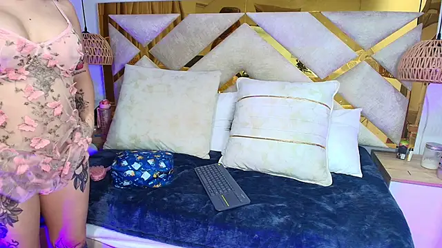 Scarlett Vegaa online show from 10-08-25, 03:20