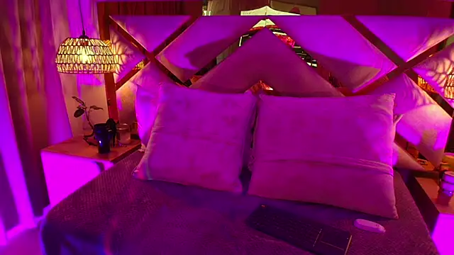 Scarlett Vegaa online show from 11-01-25, 11:34