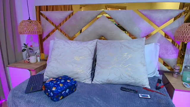 Scarlett Vegaa online show from 11-10-25, 01:32