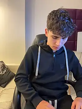 AdrianRinaldi online show from 12-05-25, 08:05