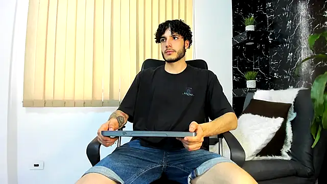 Rafael Mendezz online show from 11-07-25, 09:04