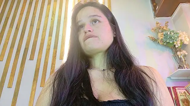 Jennifer Vega1 online show from 10-22-25, 12:00