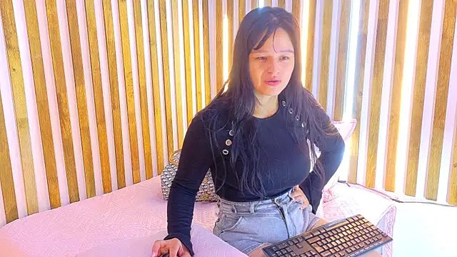 Jennifer Vega1 online show from 01-12-26, 08:03