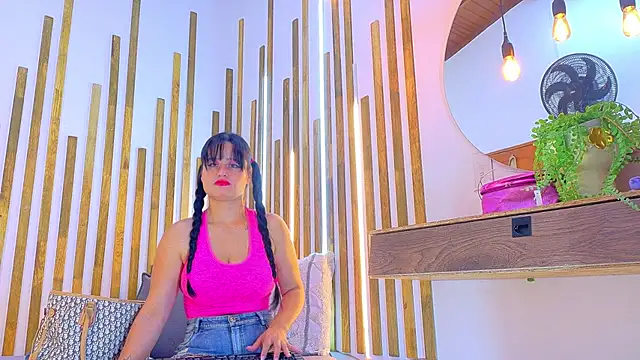 Jennifer Vega1 online show from 01-14-26, 08:47