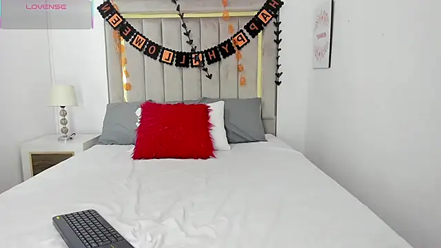 Snapshot of lapiz_lazuli12 chatting on 10-18-25, 07:25 lapiz lazuli12 online show from 10-18-25, 07:25