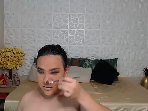 Hotcum ella online show from 11-08-25, 10:37