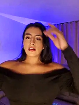 Snapshot of AliishaPss chatting on 11-13-25, 03:49 AliishaPss online show from 11-13-25, 03:49