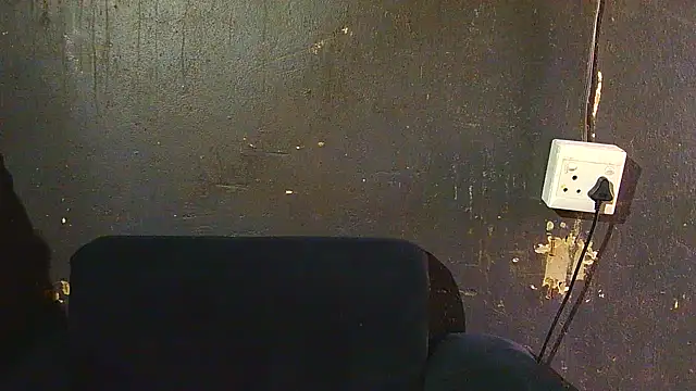 Snapshot of Augustine-Blooomxx chatting on 10-24-25, 02:46 Augustine-Blooomxx online show from 10-24-25, 02:46