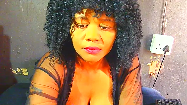 Snapshot of Augustine-Blooomxx chatting on 11-14-25, 12:26 Augustine-Blooomxx online show from 11-14-25, 12:26