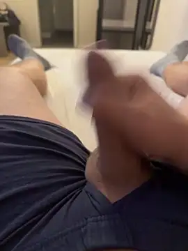 Snapshot of Bigdick_20cmlang6cmbreit chatting on 10-17-25, 04:31 Bigdick 20cmlang6cmbreit online show from 10-17-25, 04:31