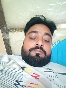 Snapshot of Raju_fuckerr chatting on 10-15-25, 08:47 Raju fuckerr online show from 10-15-25, 08:47