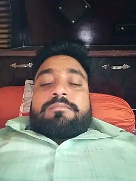 Snapshot of Raju_fuckerr chatting on 10-17-25, 08:28 Raju fuckerr online show from 10-17-25, 08:28