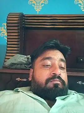 Snapshot of Raju_fuckerr chatting on 10-22-25, 07:52 Raju fuckerr online show from 10-22-25, 07:52