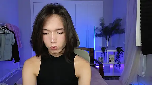 Snapshot of okerriella chatting on 11-21-25, 07:23 okerriella online show from 11-21-25, 07:23