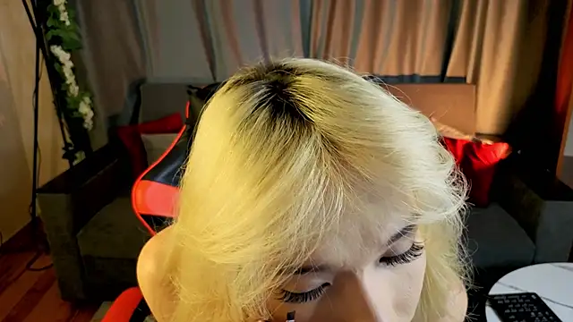 Snapshot of okerriella chatting on 02-01-26, 07:40 okerriella online show from 02-01-26, 07:40